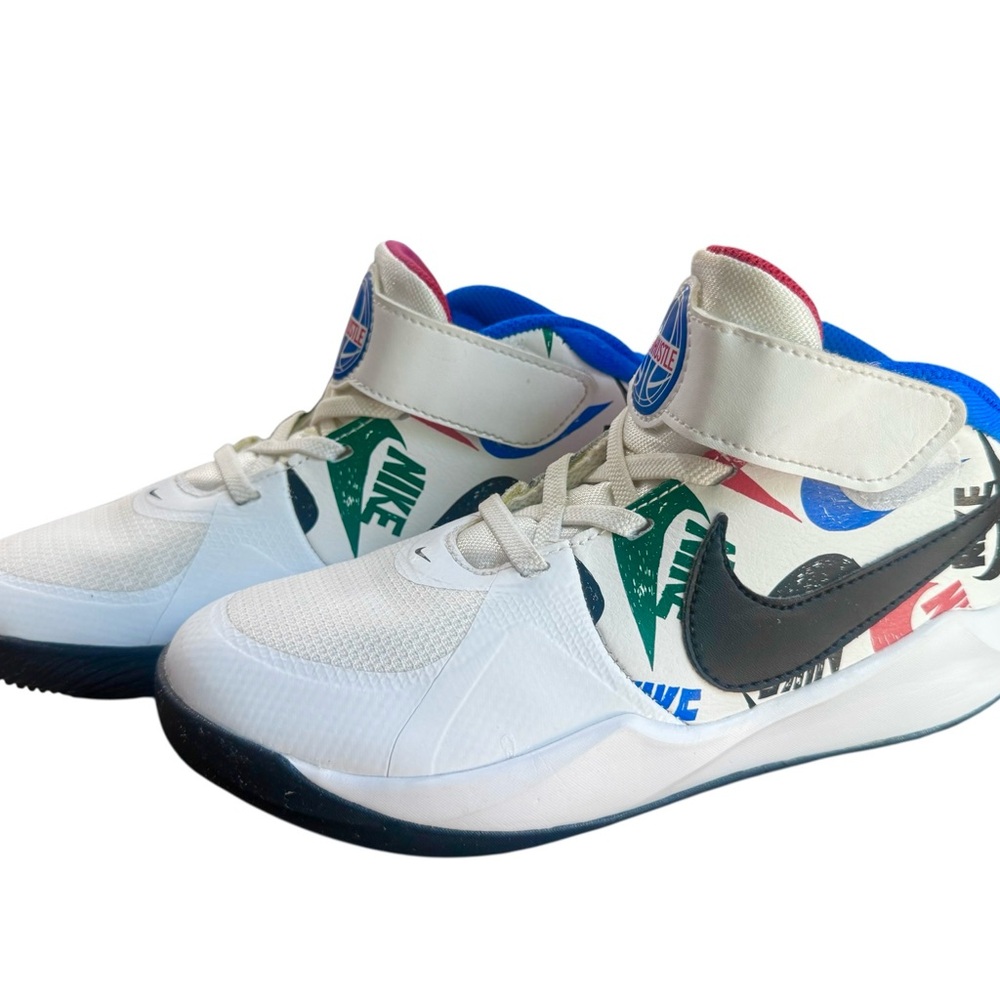 Nike Kids' Team Hustle D 9 Basketball Shoes